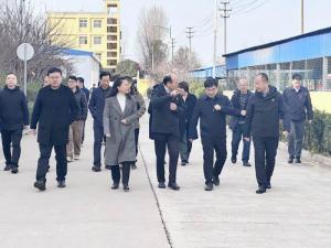 市委常委、副市長(zhǎng)潘開(kāi)名蒞臨洛陽(yáng)正大食品調(diào)研